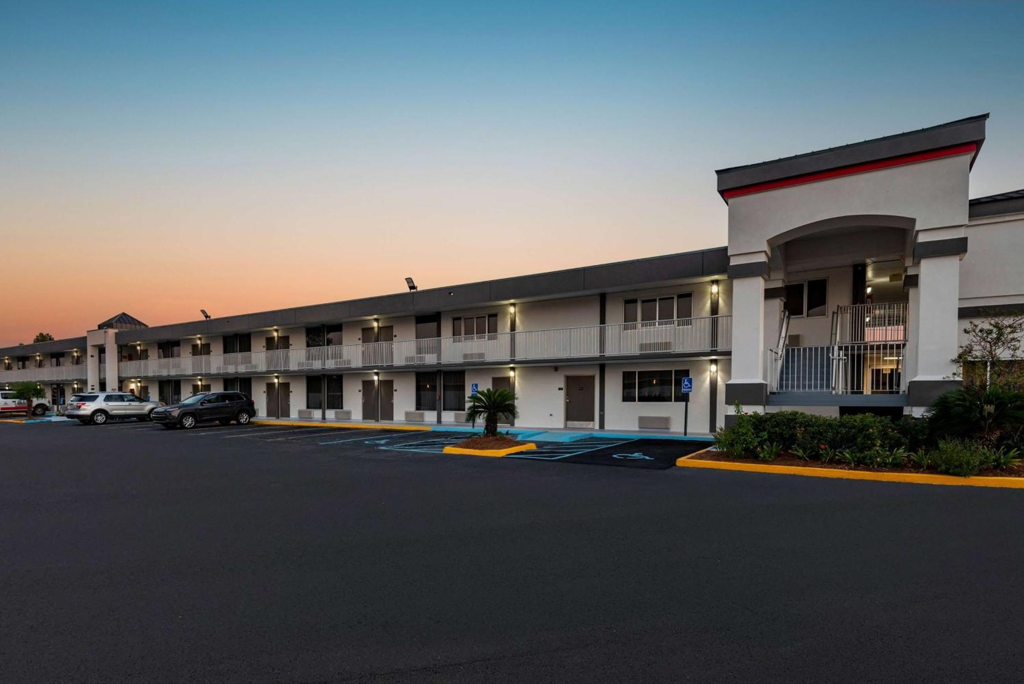 スーパー 8 バイ ウインダム バトン ルージュ インターステート 10 Prairieville エクステリア 写真